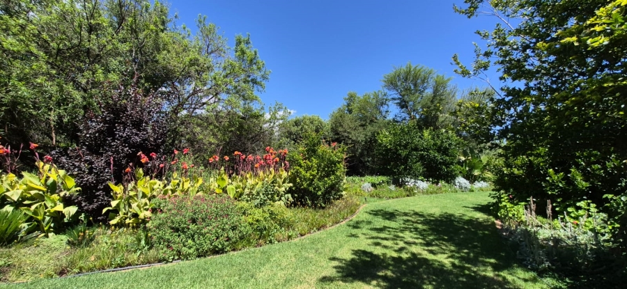 5 Bedroom Property for Sale in Rustenburg Rural North West